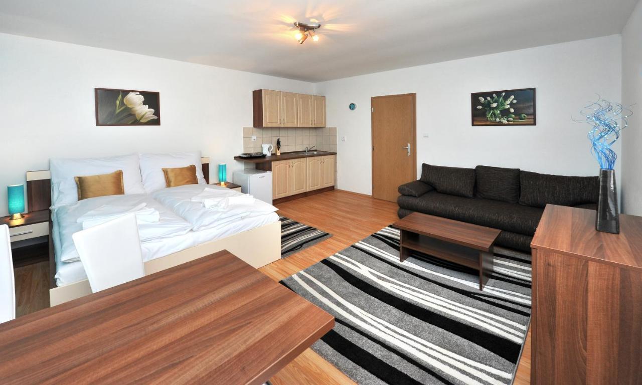 Aplend Vila Julia Vysoké Tatry Zimmer foto
